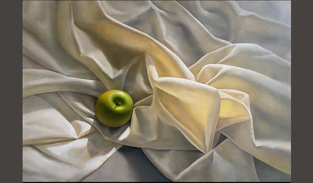 24x36-elaine-kurie-apple-on-cloth-still-life-realism-painting.jpg